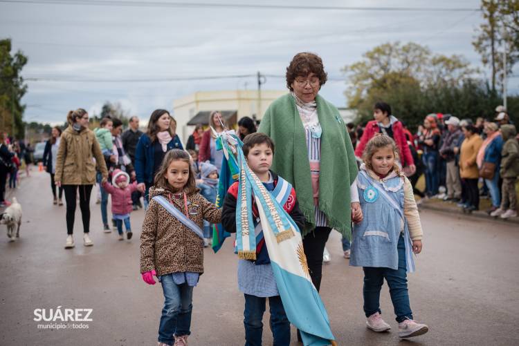 Villa Belgrano: Un desfile con fervor patriótico