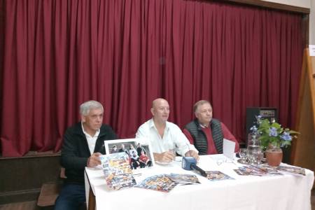 Gustavo Krenz presentó su libro "25 años del Rally Bonaerense" en la Biblioteca Sarmiento