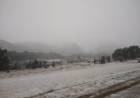 Una intensa nevada pintó todo de blanco en la Comarca Serrana