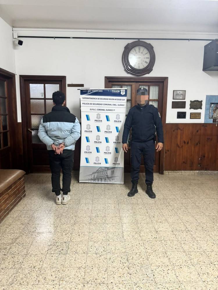 Operativos policiales: aprehensión, secuestro de motocicletas y traslado de un detenido
