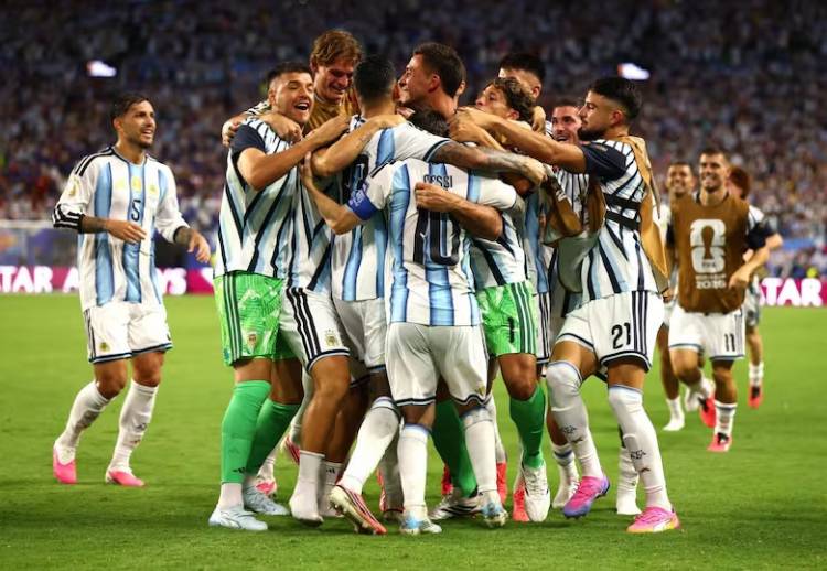 La mercantilización y el "Mundial Económico": Duras críticas a la organización y al arbitraje