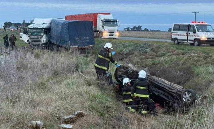 La locutora y periodista Elena Gómez falleció en un accidente en el acceso a Coronel Dorrego