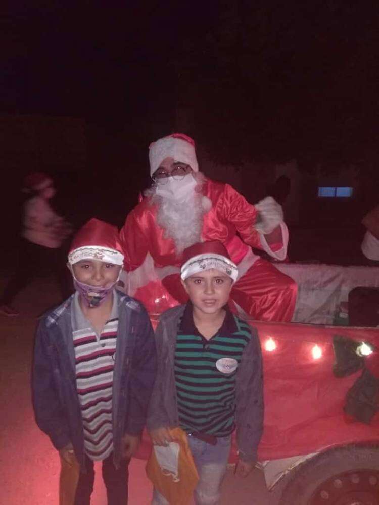 Papá Noel estuvo en San José y recorrió los barrios Aldea, Procrear y Plan Federal l