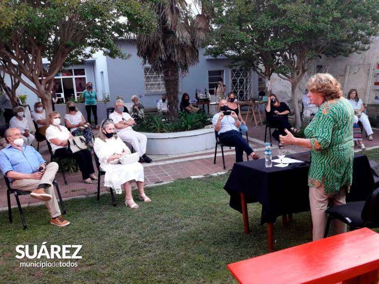 Susana Cincotta presentó “Cuentos para leer sin barbijo”