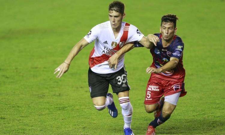 "Estoy contento por volver a jugar", afirmó el suarense Rollheiser tras el triunfo