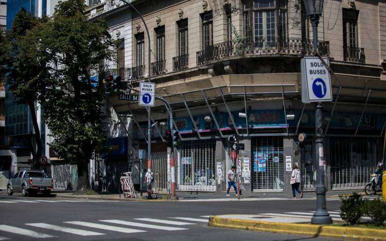 Una por una, las restricciones que regirán desde este fin de semana