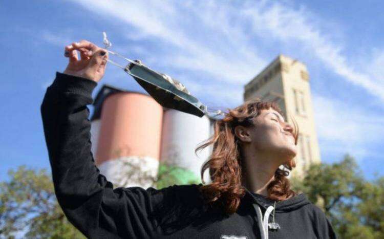 Desde hoy, el barbijo no es obligatorio al aire libre: todas las flexibilizaciones hasta fin de año