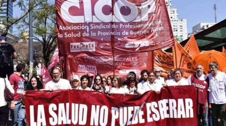 Profesionales de la salud bonaerenses paran por la reapertura de la paritaria