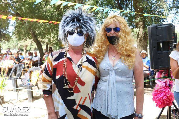 Celebración de 10 años de permanencia de la colonia de vacaciones: elección del rey y la reina del Consejo de Adultos Mayores y de la Comparsa