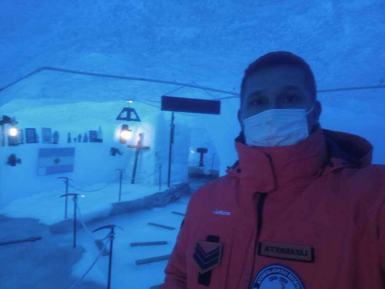 Cristian Lizarreta recorre las bases en la Antártida