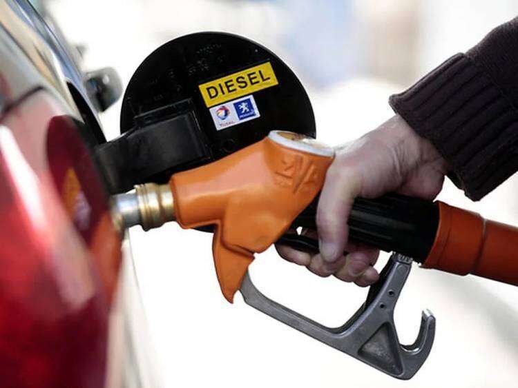 Desabastecimiento de gasoil: ya hay estaciones de servicio que fijaron un cupo de 15 litros por cliente