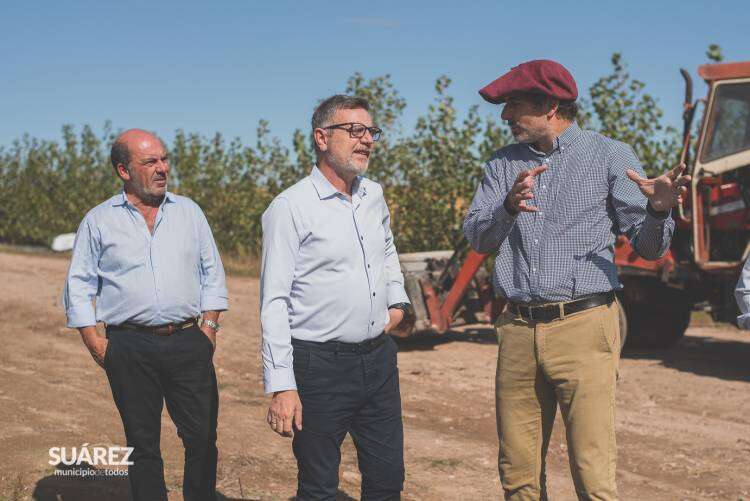 Ariel Schale: “es decisión del Presidente de la Nación recuperar el volumen de producción y los puestos de trabajo de la fábrica de calzado”
