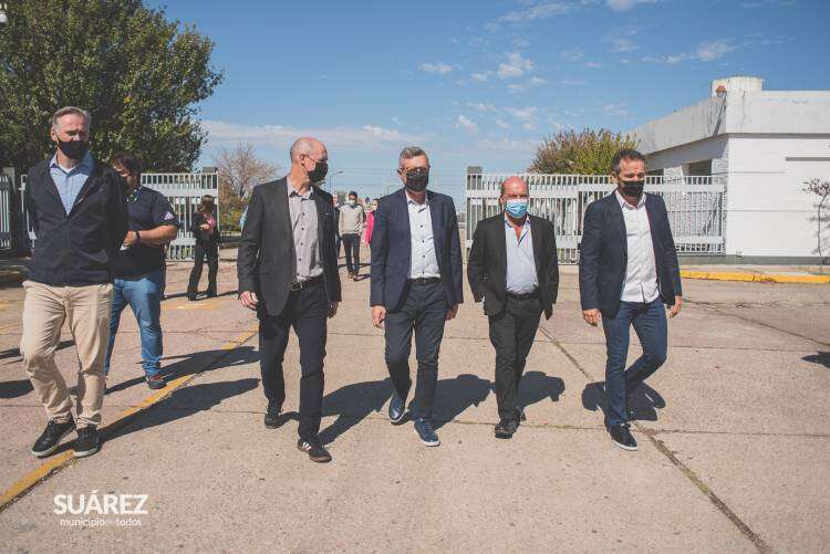 Ariel Schale: “es decisión del Presidente de la Nación recuperar el volumen de producción y los puestos de trabajo de la fábrica de calzado”