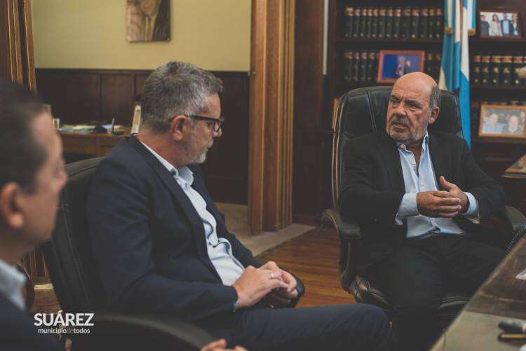 Ariel Schale: “es decisión del Presidente de la Nación recuperar el volumen de producción y los puestos de trabajo de la fábrica de calzado”