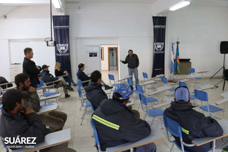Ambiente/arbolado público: trabajo en conjunto con funcionarios de la Dirección Provincial de Desarrollo Forestal del Ministerio de Desarrollo Agrario