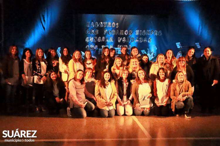 El acto oficial por el día del maestro fue en el Colegio Fasta San José