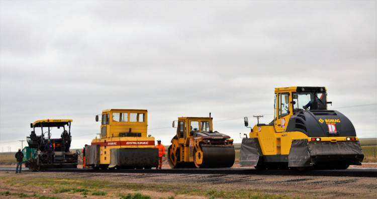 Autopista RN 33 entre Bahía Blanca y Tornquist: Vialidad Nacional continúa con  los trabajos 