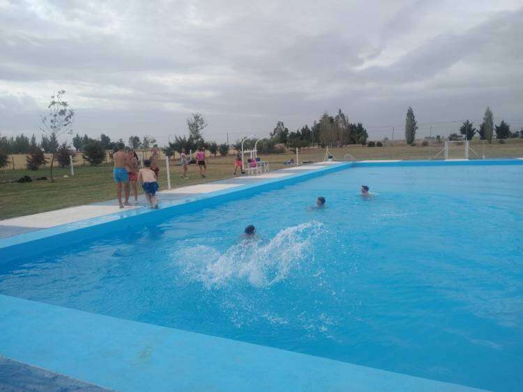 Se inauguró la pileta del Club El Progreso