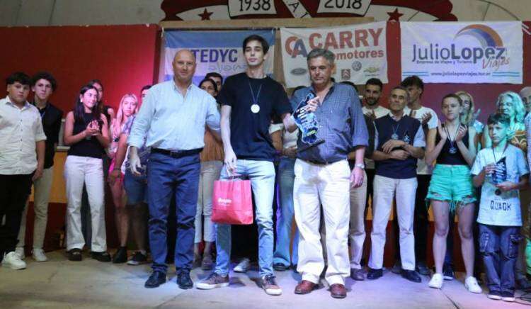 Federico Maisonnave fue elegido como deportista del año en la Fiesta del Deporte de Radio Urbana