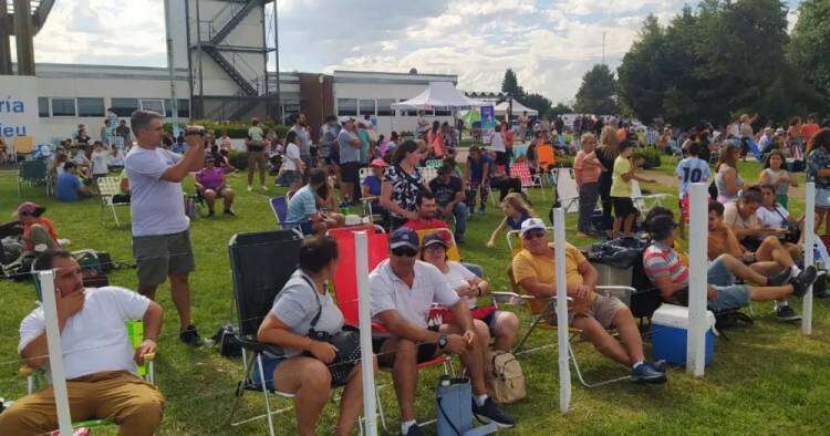 Se desarrolla la primera jornada del "Olavarría Vuela" 