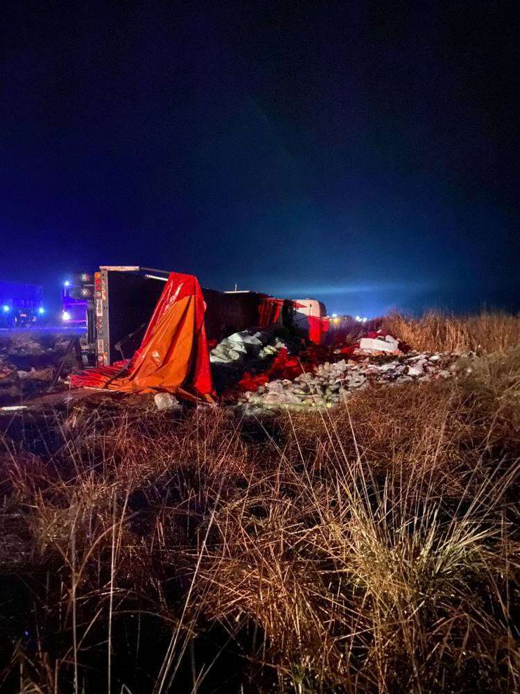 Accidente en Ruta 65: dos camiones y un auto involucrados