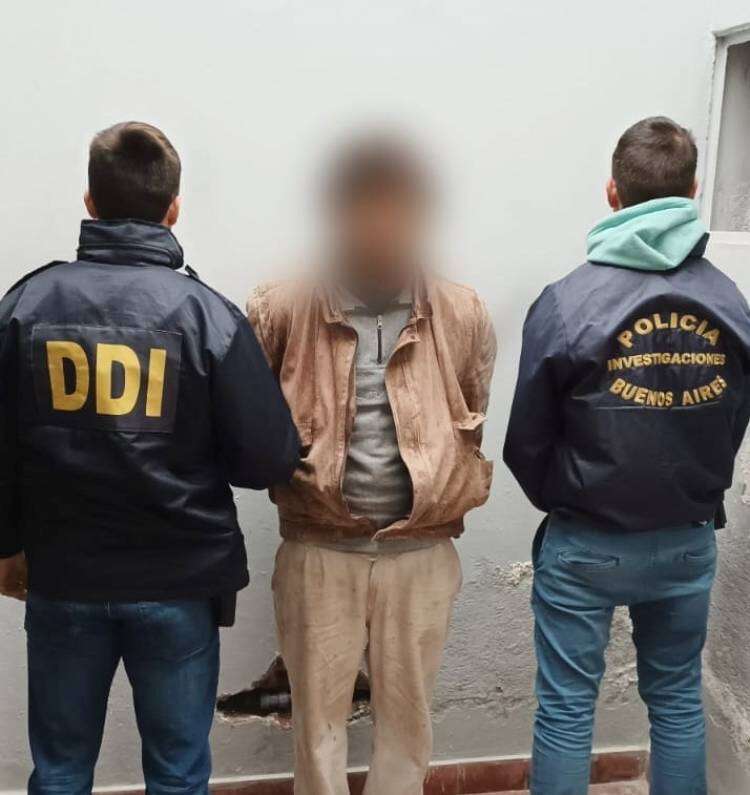 Procedimiento de la Sub DDI de Coronel Suárez en Huanguelén por un delito de abuso sexual