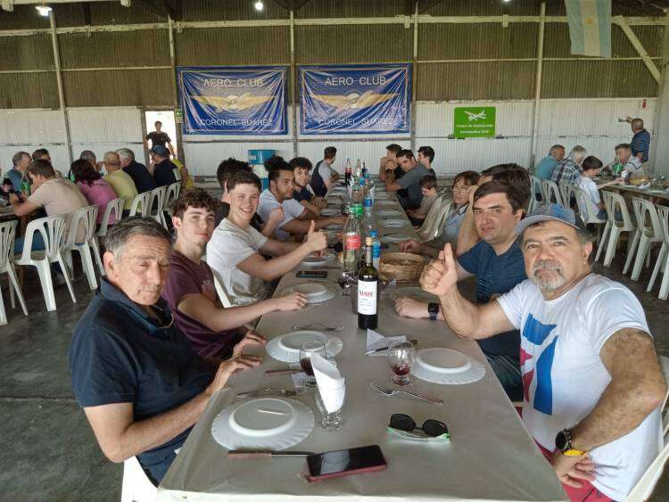 Encuentro Zonal en el Aero Club Coronel Suárez