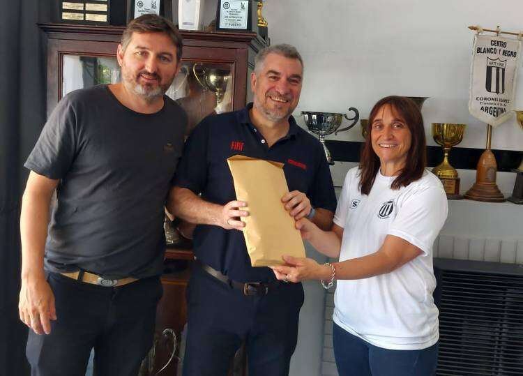 El Centro Blanco y Negro entregó un millón de pesos a los ganadores del sorteo "Especial Pago Contado" del bono "La Millonaria del Decano" 