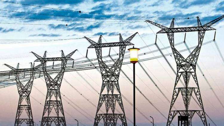 El Gobierno decretó la emergencia energética: revisión de tarifas e intervención de entes reguladores