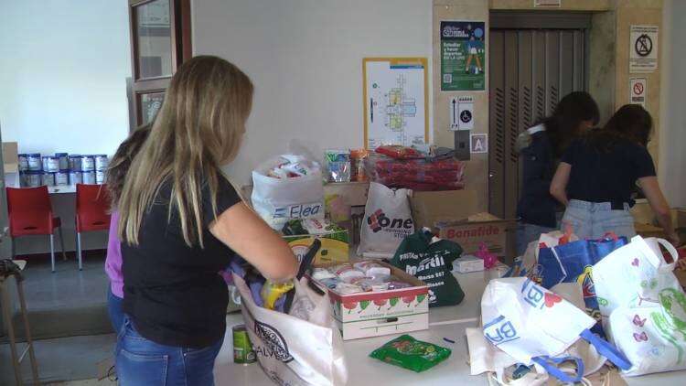 La UNS solicita no llevar más ropa al centro de acopio de donaciones