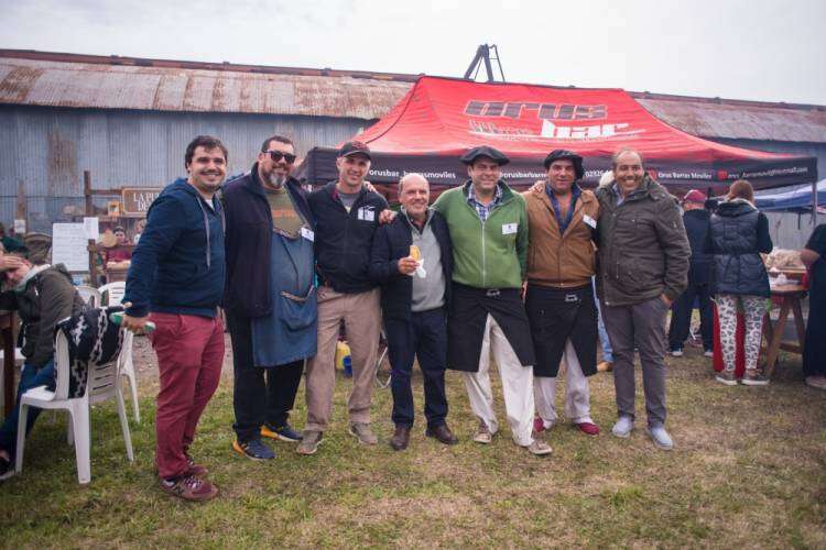 La cooperadora de la Unidad Académica “Julio Cesar Lovecchio” se llevó el premio “Juan Carlos Heuman” al Mejor Asador
