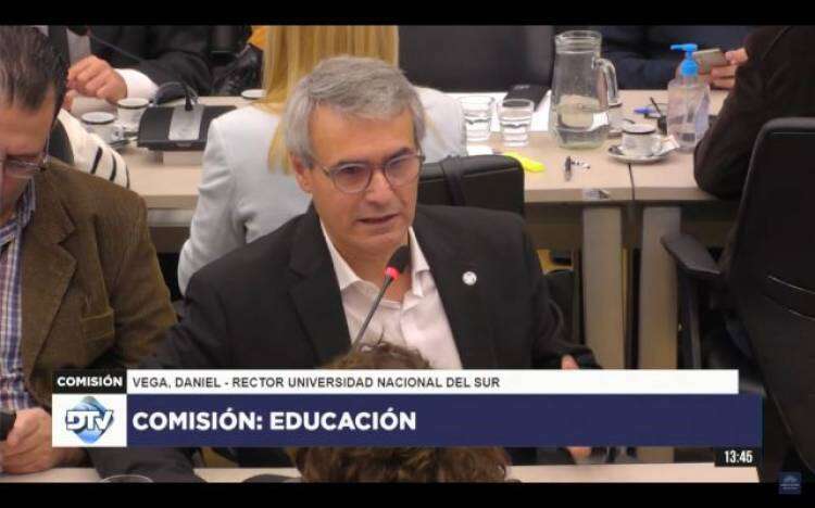 El rector Daniel Vega expuso como miembro informante en Diputados sobre la crisis presupuestaria