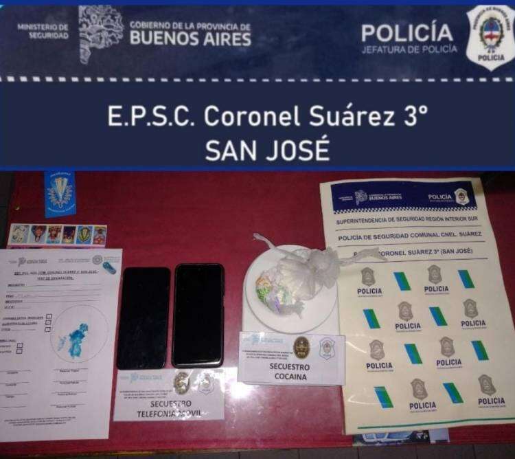 Aprehendieron a una mujer de 53 años luego de encontrarle cocaína entre sus prendas durante un operativo vial