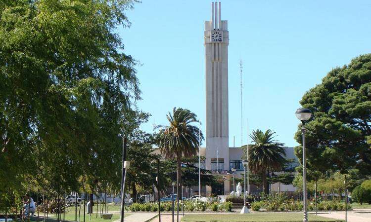 Tornquist: allanan la Municipalidad por el caso de la camioneta “ponchada”