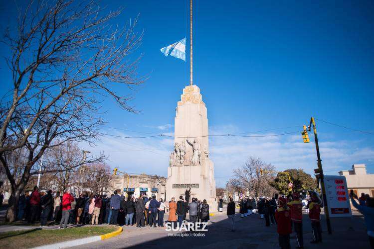 Fiesta del pueblo: cronograma de actos y festejos para el 6 de agosto