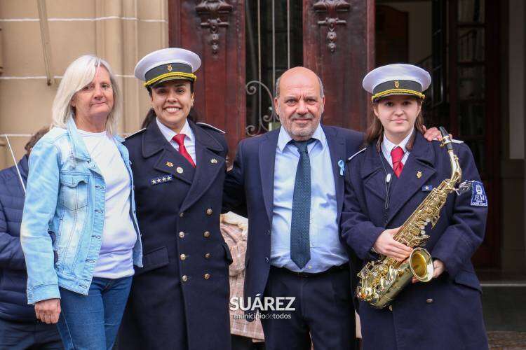 La Banda Municipal distinguió la trayectoria de sus integrantes