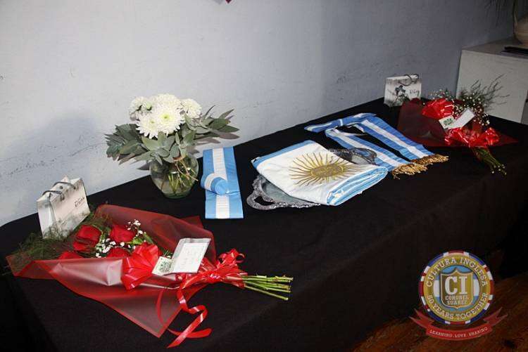 CUANDO SE CUMPLE AÑOS, LLEGAN LAS SORPRESAS Y LOS OBSEQUIOS