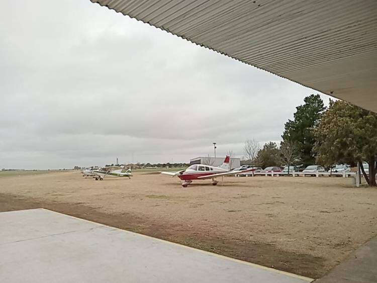 Aero asado en el Aero Club Coronel Suárez
