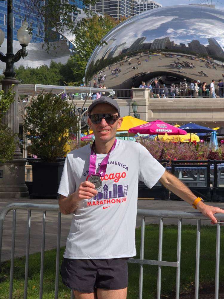 Santiago Bonaterre batió su marca personal en la Maratón de Chicago
