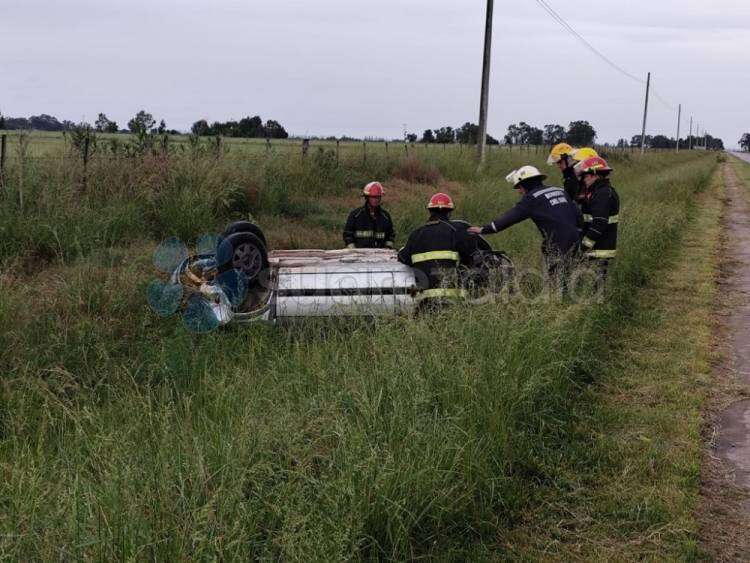 Vuelco en la avenida Alemanes del Volga