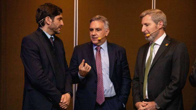 Frigerio, Pullaro y Llaryora le exigieron a Milei que baje ya las retenciones al campo