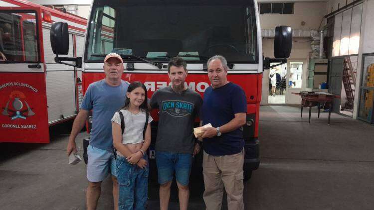 Bomberos Voluntarios hizo entrega de los premios del sorteo final del bono 2024-2025