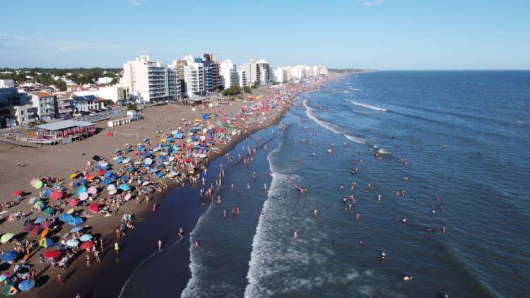 Monte Hermoso cerró enero con una ocupación promedio de 89%