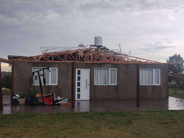 Fuerte tormenta en Huanguelén: el Municipio desplegó un operativo de emergencia