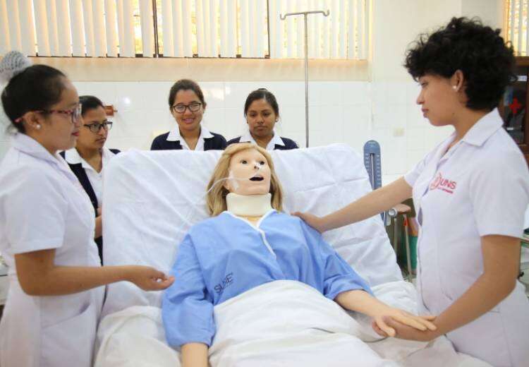 UNS: Convocatoria de profesores para la licenciatura en Enfermería