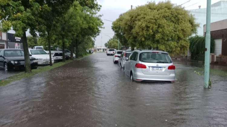 ATENCIÓN: ALERTA MÁXIMA POR PERSISTENCIA DE FUERTES LLUVIAS