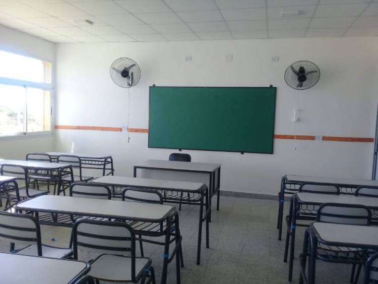 Tercer paro general contra el Gobierno de Milei, pero con colectivos en todo el país