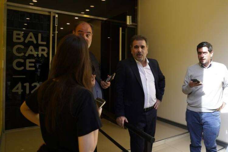 El PRO bonaerense todavía no resuelve el acuerdo con Milei, mientras lanzan una señal a la UCR