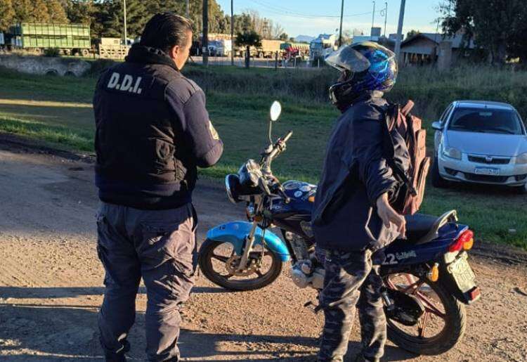 CONTINÚAN LOS OPERATIVOS DE CONTROL EN LA CIUDAD: SECUESTRO DE MOTOS CON ESCAPES MODIFICADOS