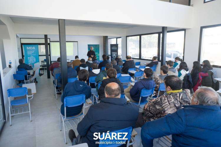 Jornada de formación sobre aplicación responsable de fitosanitarios en Coronel Suárez